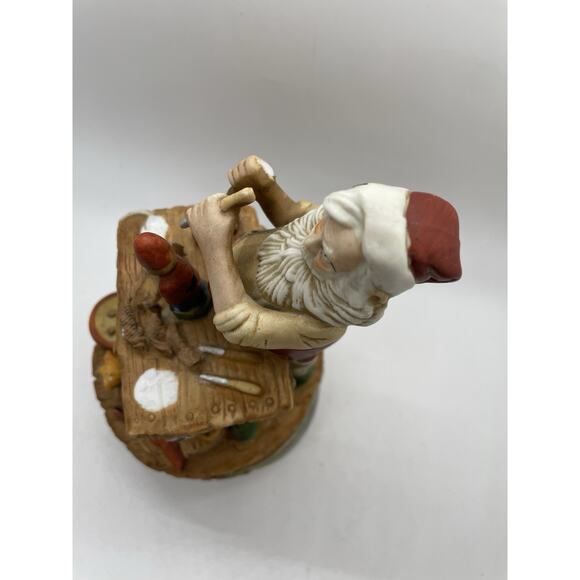 Santa Clause's Workshop Music Box Plays Silent Night Vintage - Picture 11 of 13